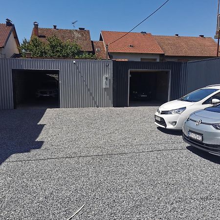Nunanina Apartmani Pozega Esterno foto