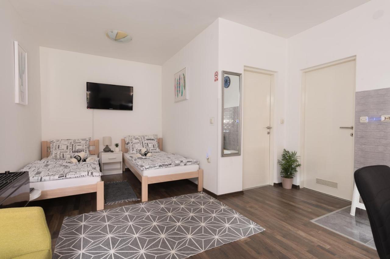 Nunanina Apartmani Pozega Esterno foto