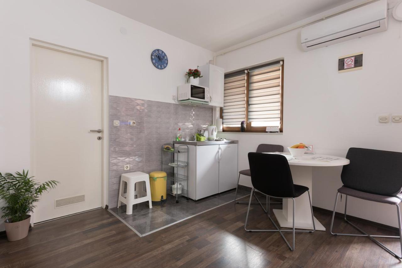Nunanina Apartmani Pozega Esterno foto