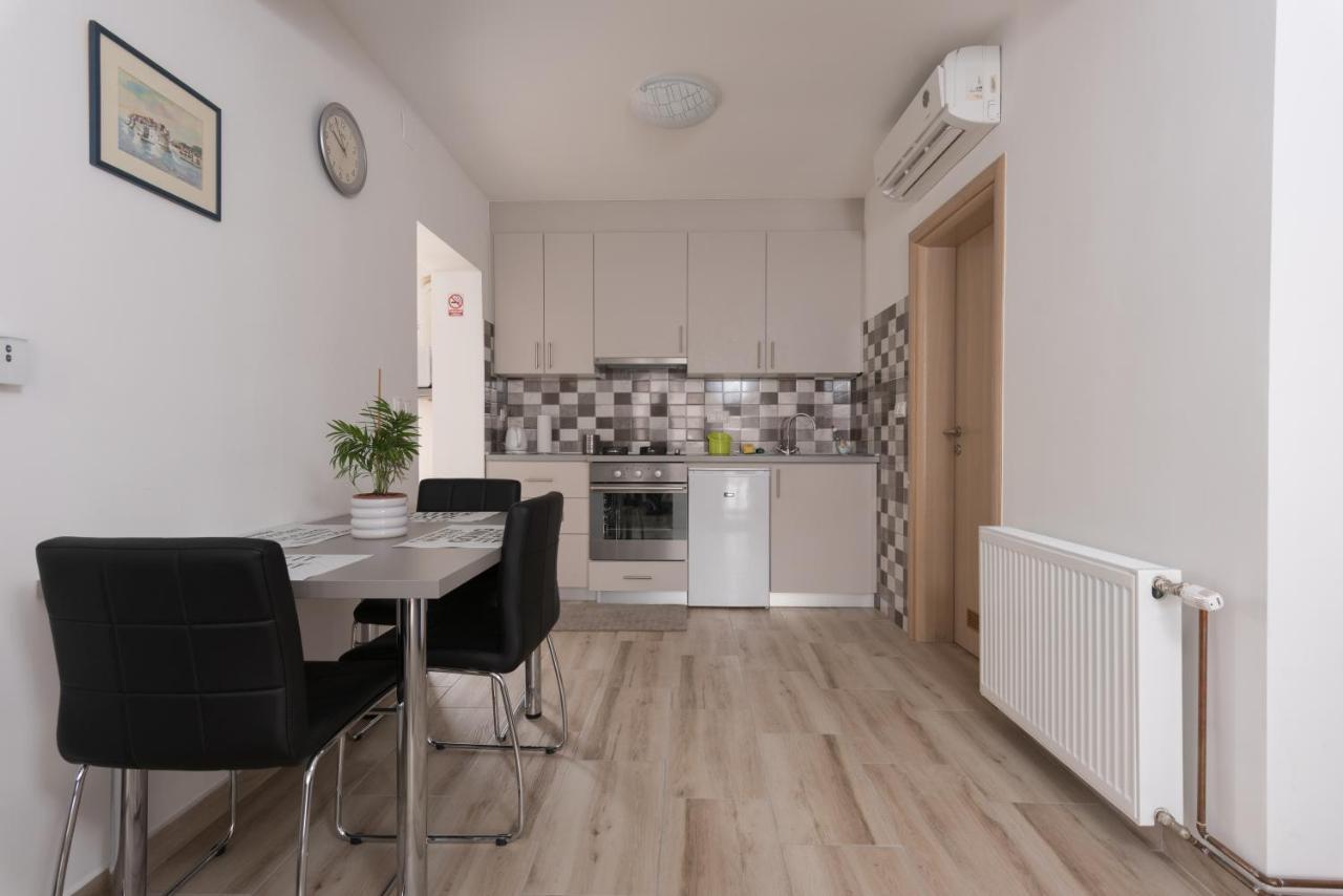 Nunanina Apartmani Pozega Esterno foto